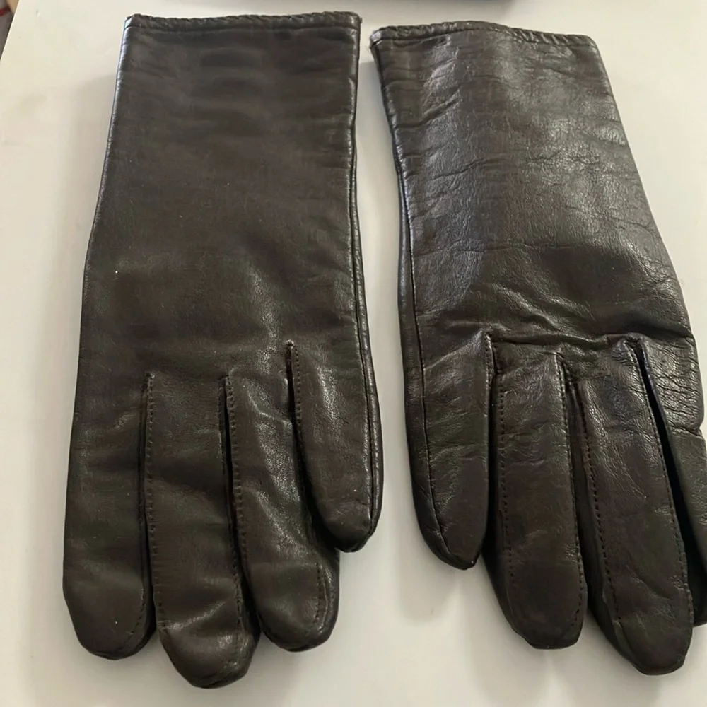 Ladies lined gloves